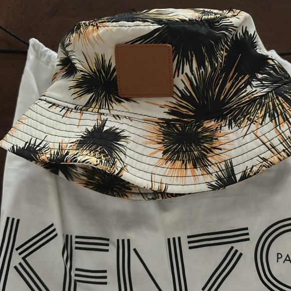 Kenzo Bucket NWOT